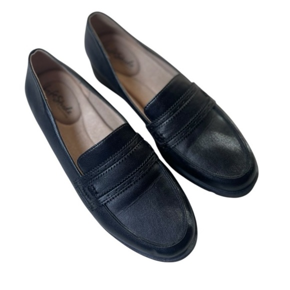 Life Stride London Black Faux Leather Penny Loafers - Picture 8 of 9
